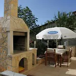 דירה With A Parking Space Peroj, Fazana - 7516