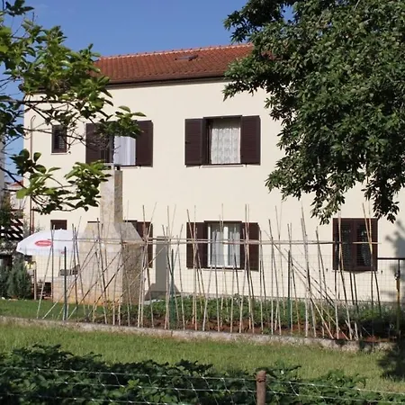 With A Parking Space Peroj, Fazana - 7516 Apartamento